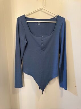 AE - Ribbed Long-Sleeve Henley Bodysuit